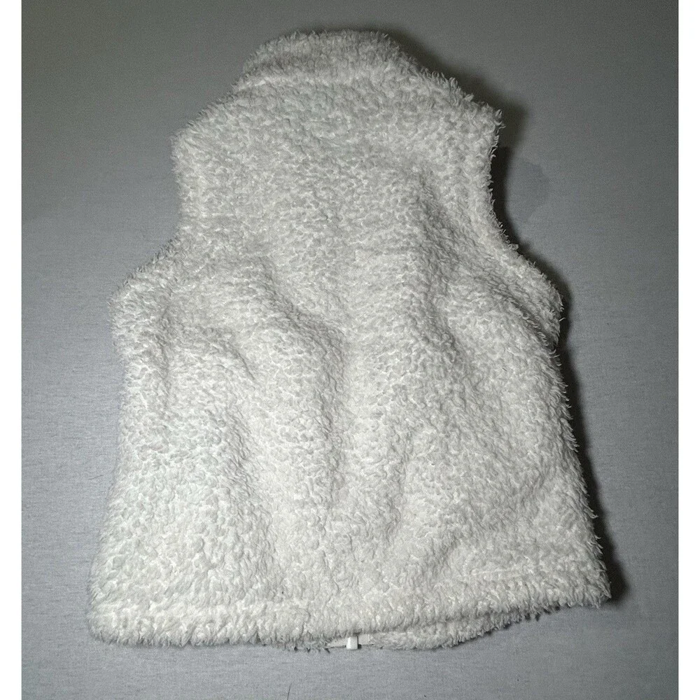 Patagonia Los Gatos fleece vest in white, girls XS 5-6